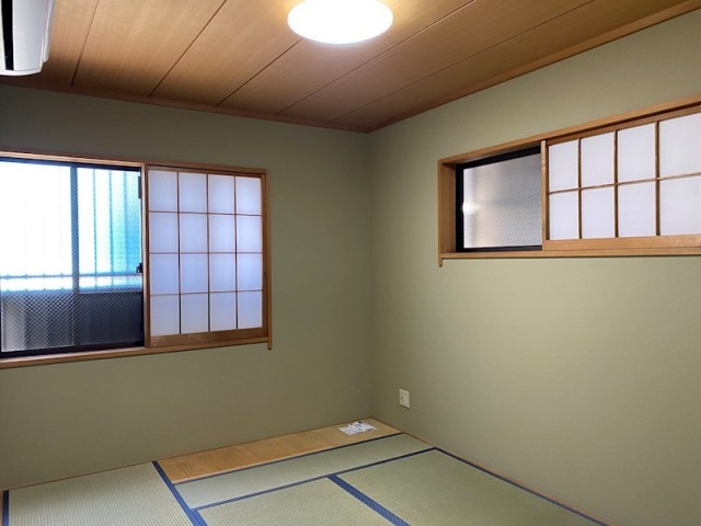 (居間)