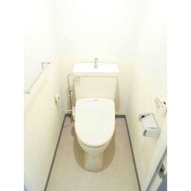 洗浄機能便座(内装)