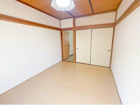(居間)
