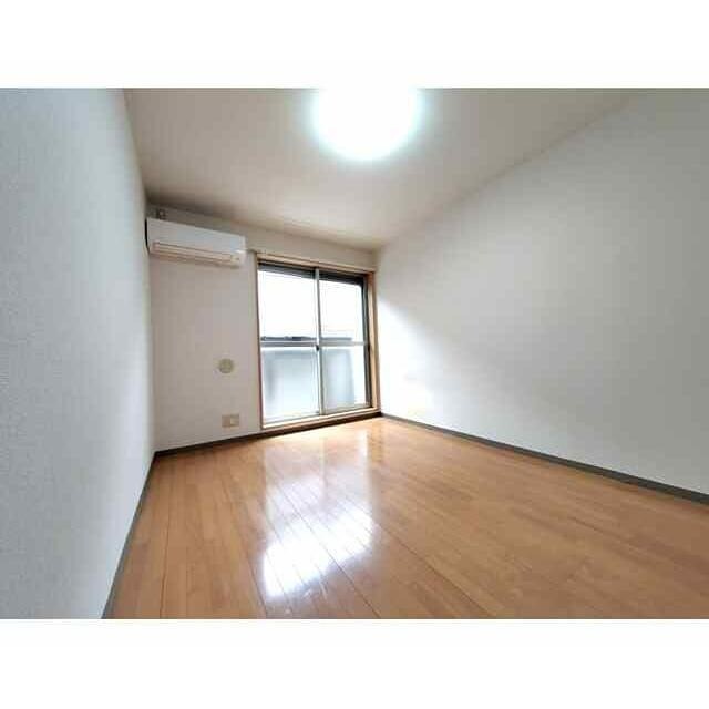 (居間)