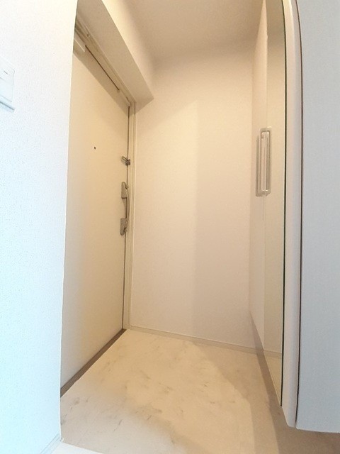 ※同仕様写真含む(玄関)