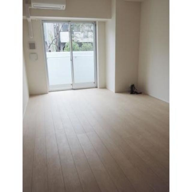 (居間)