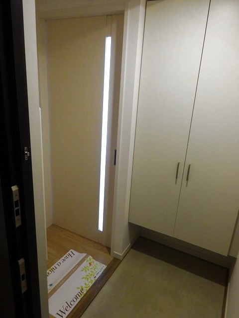 (玄関)