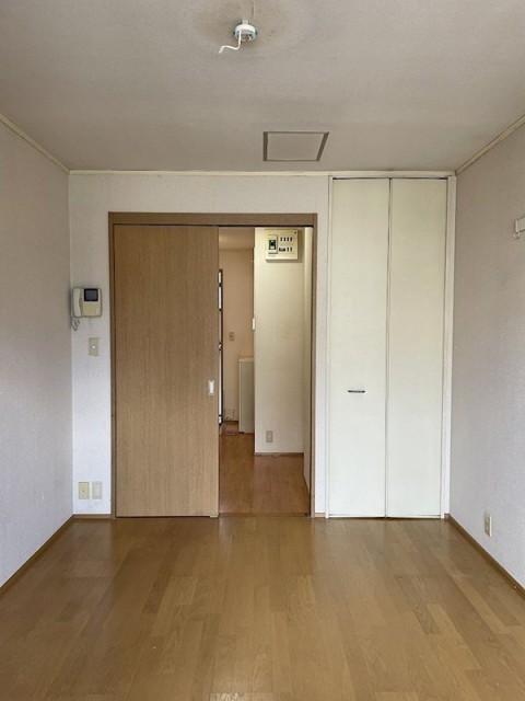 (居間)