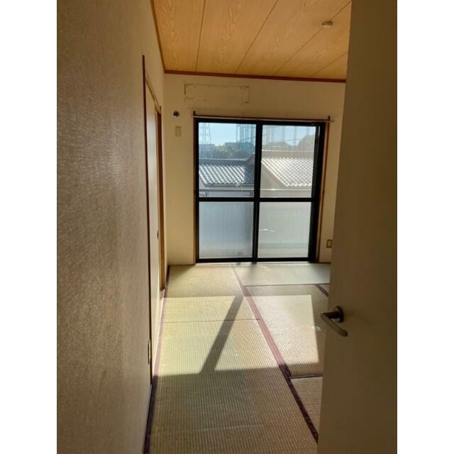 (居間)