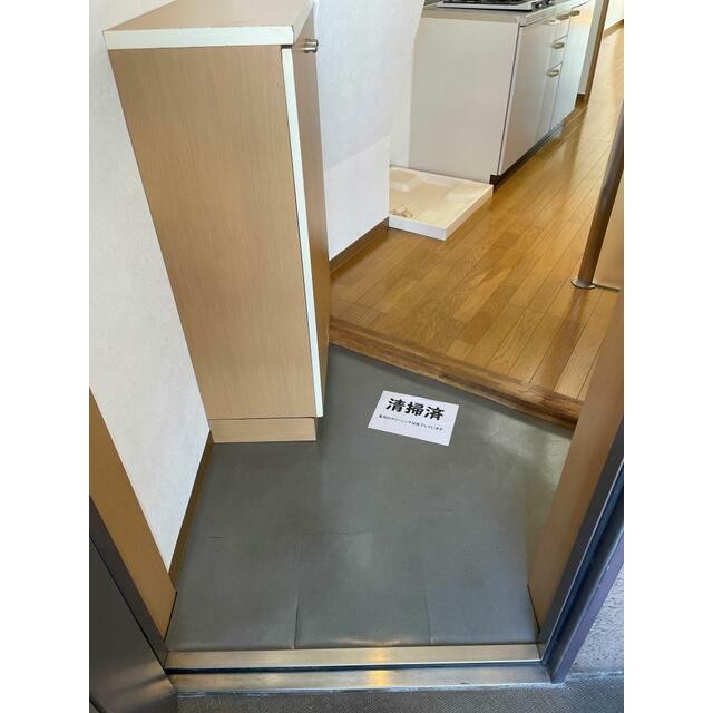 (玄関)