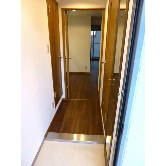 (玄関)