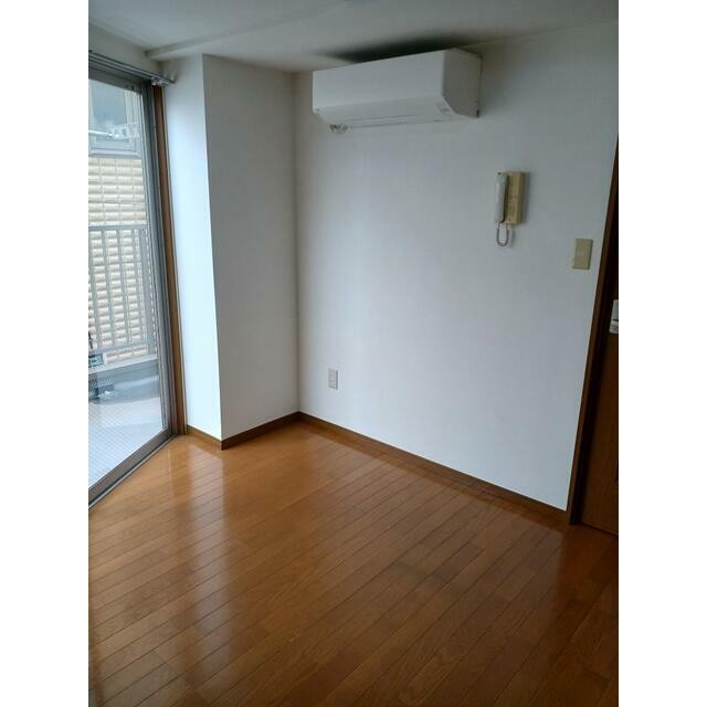 (居間)