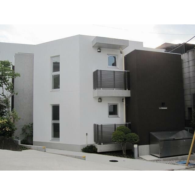 世田谷区弦巻2丁目 【賃貸居住】マンション