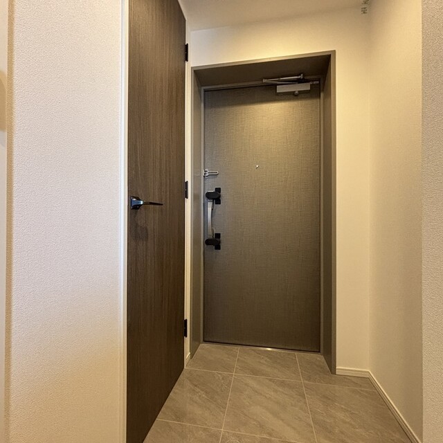 ※写真は同タイプ住戸です。(玄関)