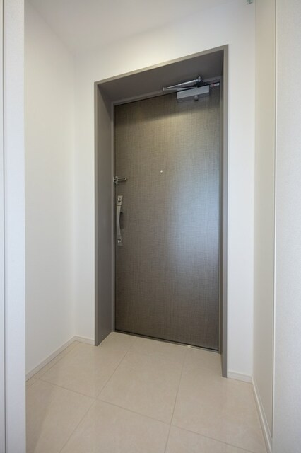 ※写真は同タイプ住戸です。(玄関)