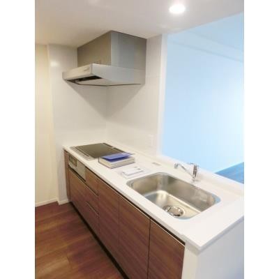 ※写真は同タイプ住戸です。(キッチン)