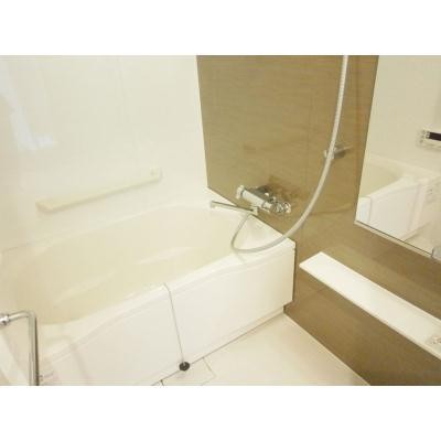 ※写真は同タイプ住戸です。(風呂)
