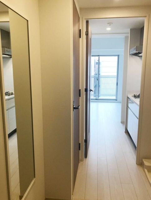 ※写真は同タイプ住戸です。(玄関)