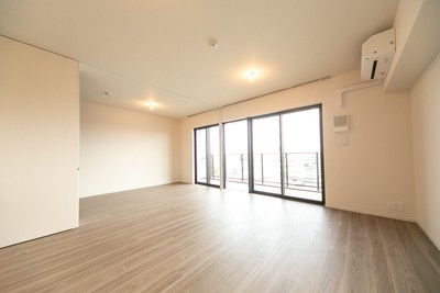※写真は同タイプ住戸です。(居間)