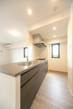 ※写真は同タイプ住戸です。(キッチン)