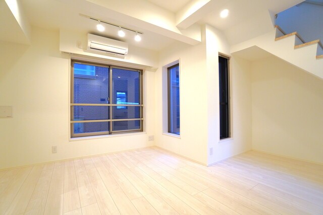 ※写真は同タイプ住戸です。(居間)