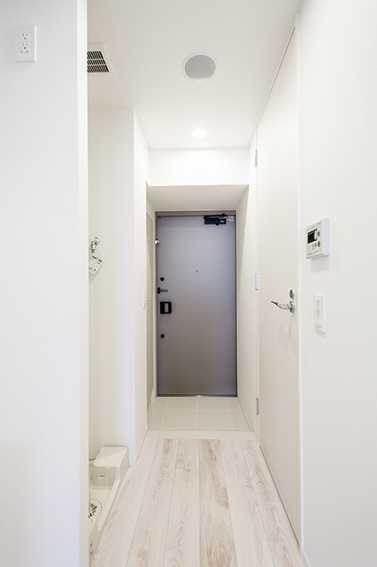 ※写真は同タイプ住戸です。(玄関)