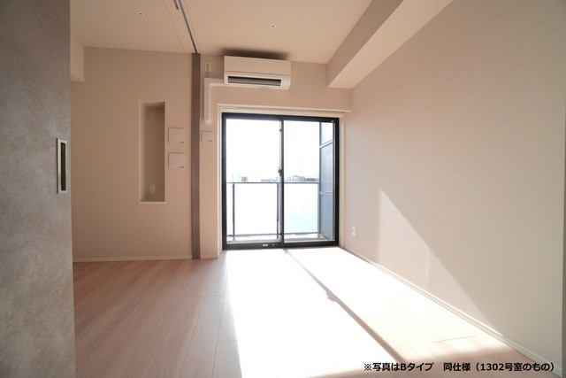 ※写真は同タイプ住戸です。(居間)