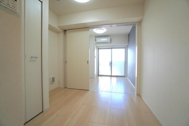 ※写真は同タイプ住戸です。(居間)