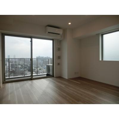 ※写真は同タイプ住戸です。(居間)