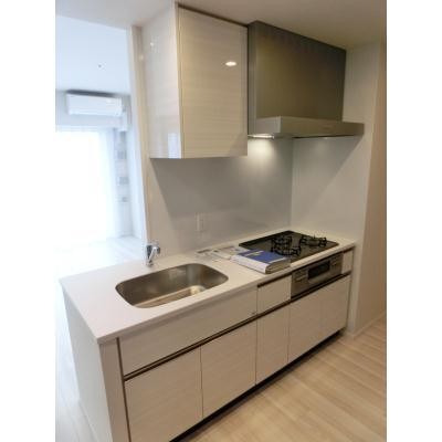 ※写真は同タイプ住戸です。(キッチン)
