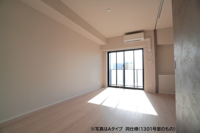 ※写真は同タイプ住戸です。(居間)