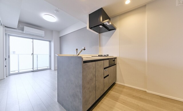 ※写真は同タイプ住戸です。(キッチン)