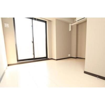 ※写真は同タイプ住戸です。(居間)