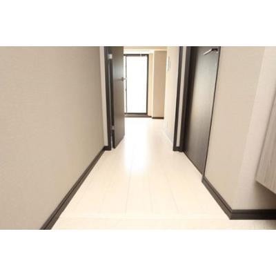 ※写真は同タイプ住戸です。(玄関)