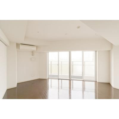 ※写真は同タイプ住戸です。(居間)